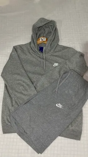 Conjunto Nike Club Cinza