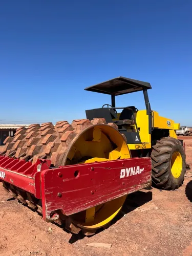 Compactador Dynapac CA-25 Pé de carneiro 
