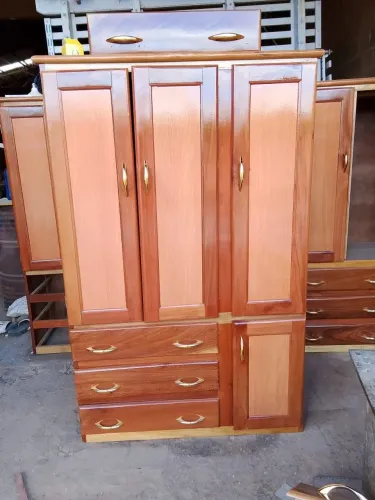 GUARDA ROUPA DE SOLTEIRO NOVO A PRONTA ENTREGA.