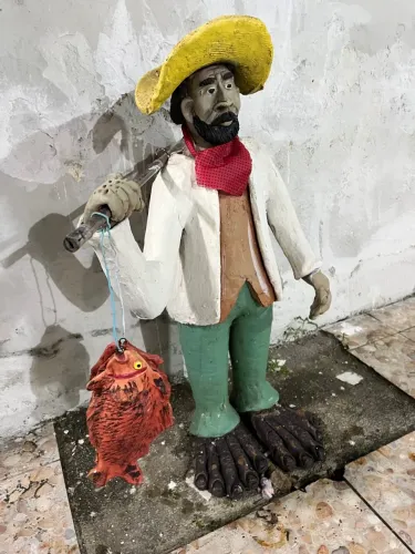 Escultura Artesanal de Pescador