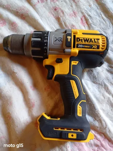 Parafusadeira Dewalt dcd996 sem bateria