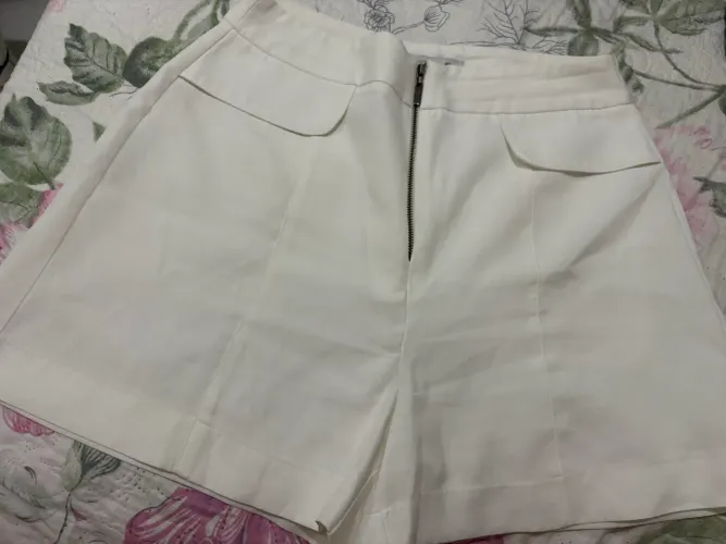 Short tecido