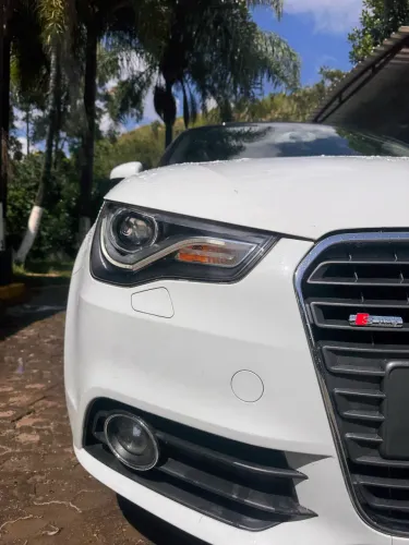 Audi A1 Sportback 1.4 TFSI 5P S-tronic 2013