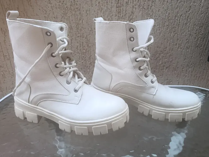 Bota Coturno tamanho 39