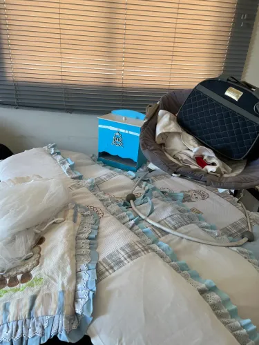 Kit bebê ! Kit berço cadeirinha descanso mais de 20 peças roupa brinde bolsa porta fraldas