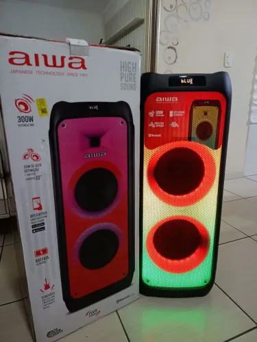 Caixa de Som Torre AIWA 300W RMS - Bluetooth, Luzes LED RGB, Bateria 20h