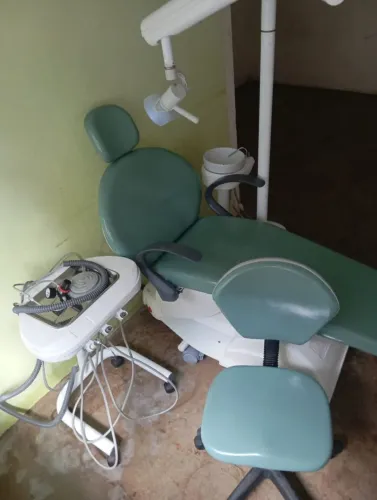 Cadeiras odontológicas semi nova 