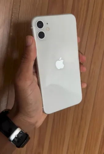 iPhone 11 64 