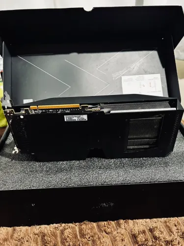 RTX 9060 XT 16gb MERCURY