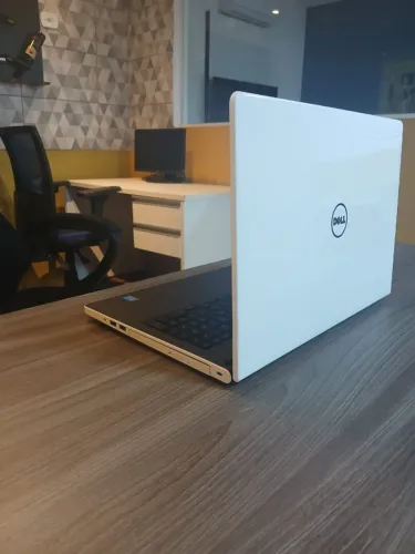 Notebook Dell inspiron i3