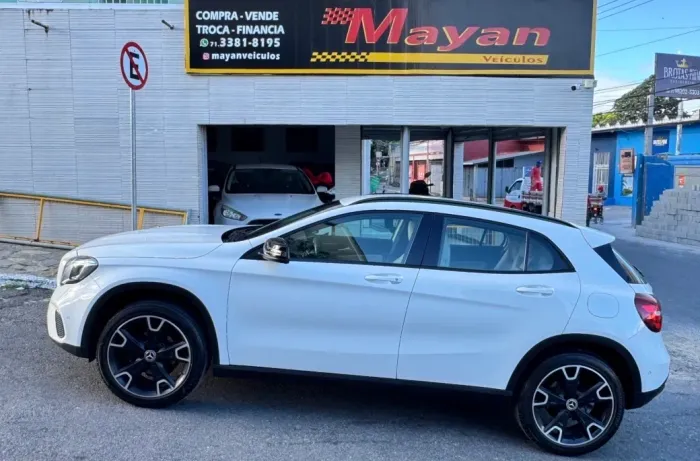 Mercedes-Benz GLA-200 GLA 200 Night 1.6. TB 16V Flex Aut. 2019