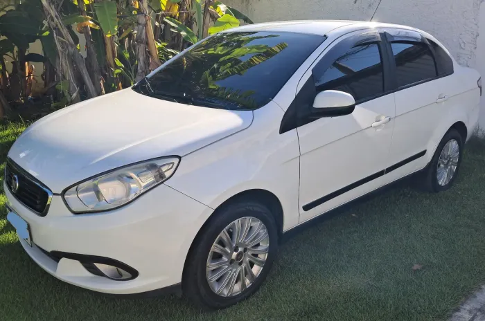 Fiat Grand Siena Essence 1.6 Flex 16V 2017