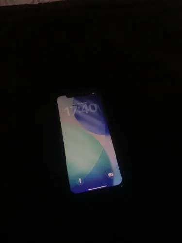 iPhone 11 impecável última peça, 128 g preto sem nenhum detalhe ou trincado.