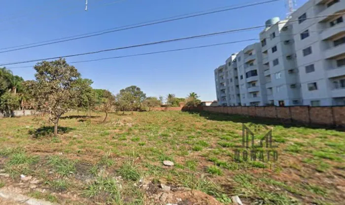 Terreno à Venda no Jardim Imperial, Aparecida de Goiânia 2.340 m²