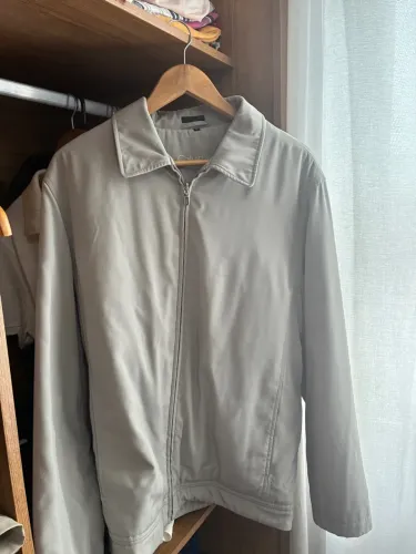 Jaqueta Calvin Klein m branca social