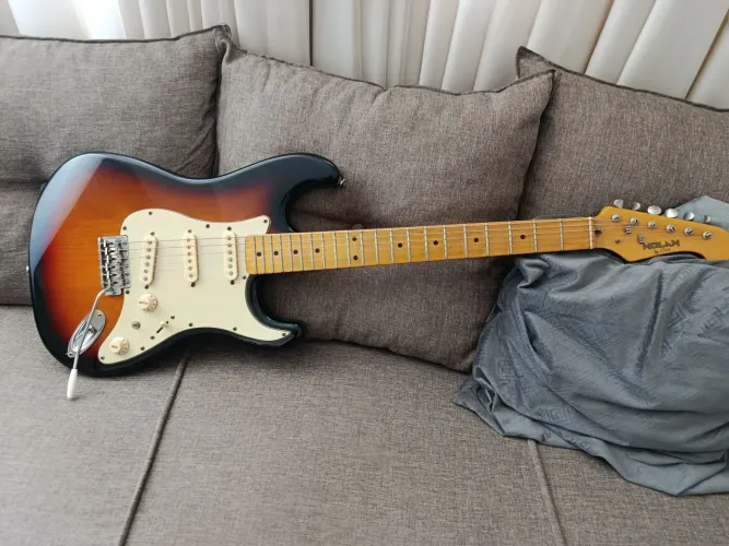 Guitarra Nolan stratocaster
