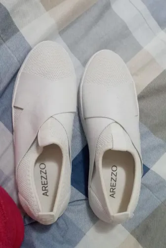 Tênis Arezzo feminino 