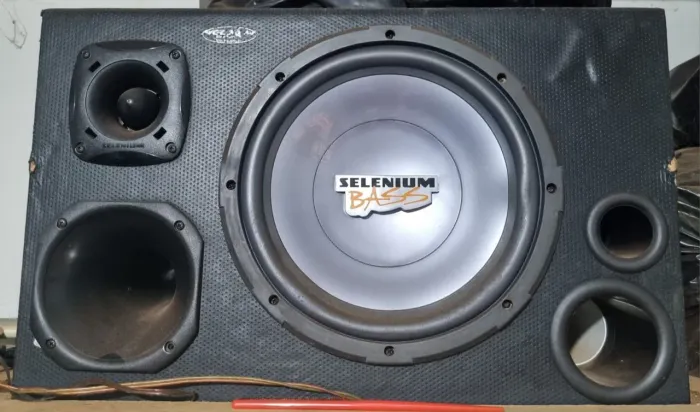 Caixa Trio Automotiva com Alto Falante Selenium Bass 12" + Corneta e Tweeter Selenium