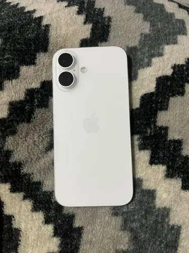 iPhone 16