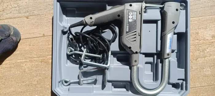 Dremel Moto-Saw - Serra de Bancada Portátil Completa na Maleta