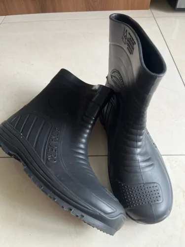 Bota de chuva cano médio stradeiro