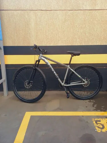 Bicicleta Absolute nero 5 aro 29 quadro 17 21 velocidades semi nova