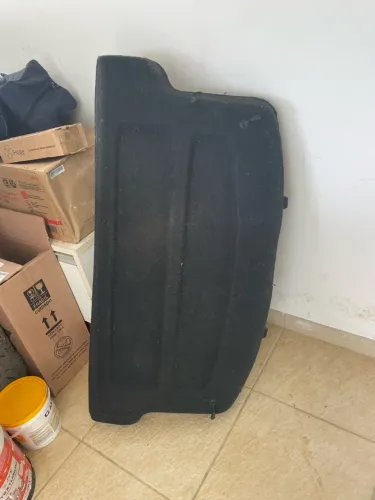 Tapão porta malas Jeep Compas