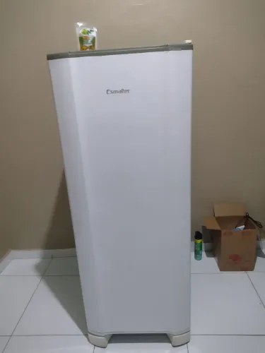 Refrigerador Esmaltec geladeira nova