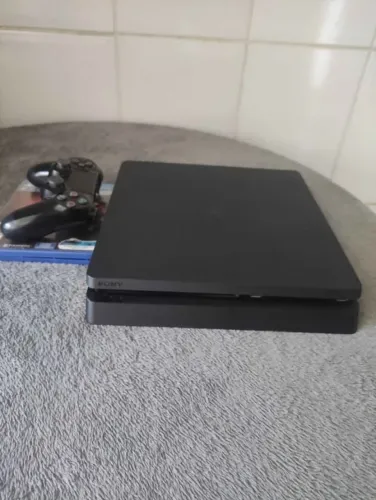 PS4 Slim 500gb + 1 Controle