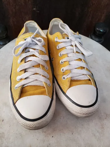 All Star amarelo 36