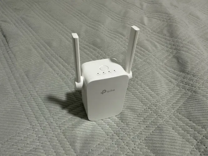 Repetidor Wi-fi Tp-link Re305 Duplo Banda Ac1200 Sinal Estável Rápido Cor Branco