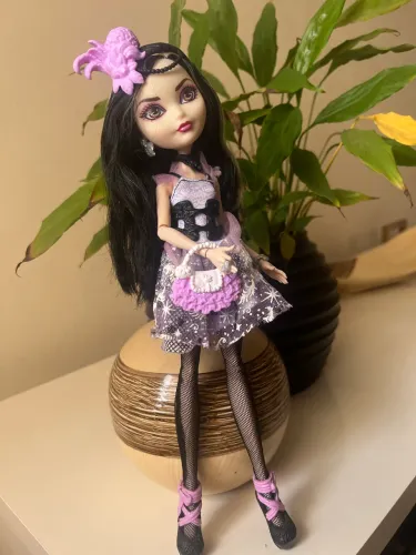 Duquesa Swan (Duchess Swan) da linha Ever After High,