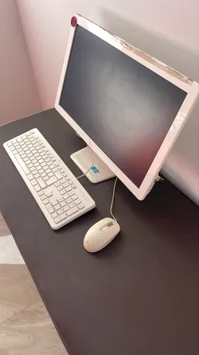 Computador All-in-One Branco