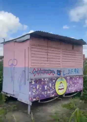 FOOD TRUCKER COM 2.09 AL e 1.81 LA