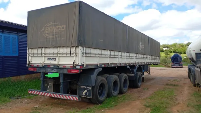 Carreta Graneleira 