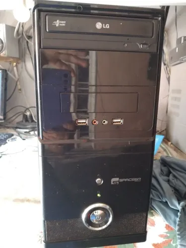 Cpu j1800 2.41ghz 8gb de memória ddr3 HD 320gb com Windows 10 instalado hdmi USB 3.0.
