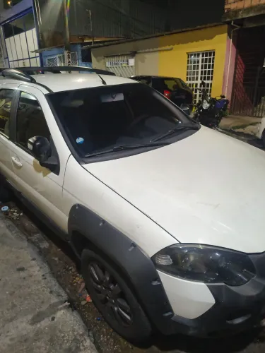 Fiat Palio Weekend Adventure Locker 1.8 Flex 2018