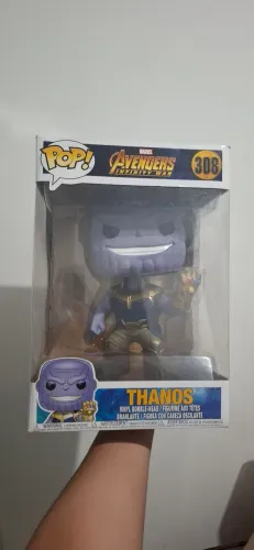 Funko Thanos gigante Marvel