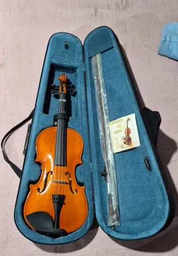 Violino Tarttan YV100