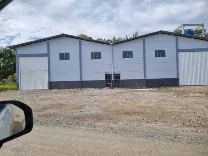 Galpões de 700 m2 Araquari sc Bairro Centro