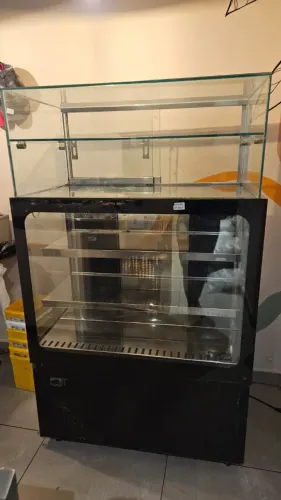 Vitrine Refrigerada Gourmet Polofrio 0,94m - 220V