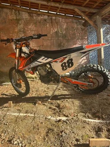 Vendo MXF 250 RX 2018 edição Chile