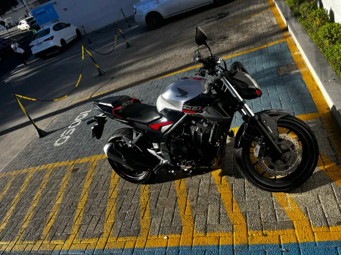 Honda CB500F 