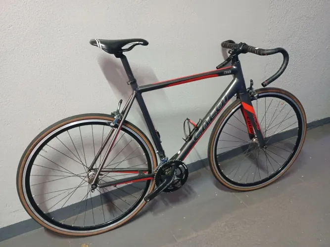 Caloi Strada Racing