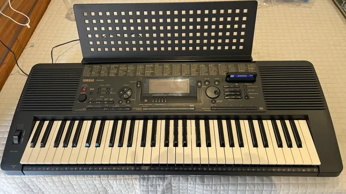 Teclado Yamaha PSR 520