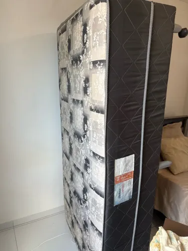 Cama de solteiro