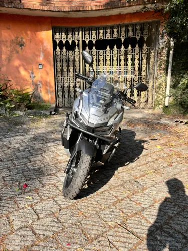 Honda ADV 160 2025 - Único dono | Apenas 2.851 km | Revisada na Honda