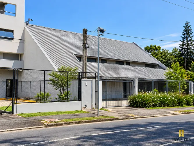 BARRACÃO COMERCIAL COM 1.000 M², 16 SALAS E 8 VAGAS NO HAUER  CURITIBA/PR