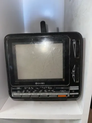 Mini tv rádio portátil vintage marca globo