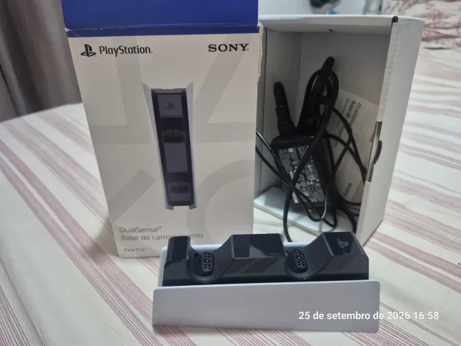 Base de Carregamento DualSense PS5 Original Sony - Santos